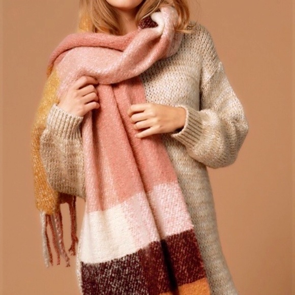 Soft Thick Plaid Oblong Scarf - Picture 5 of 8